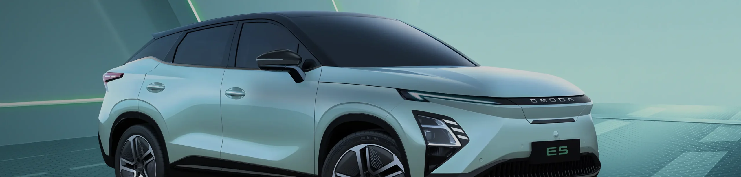 Close up of green OMODA E5