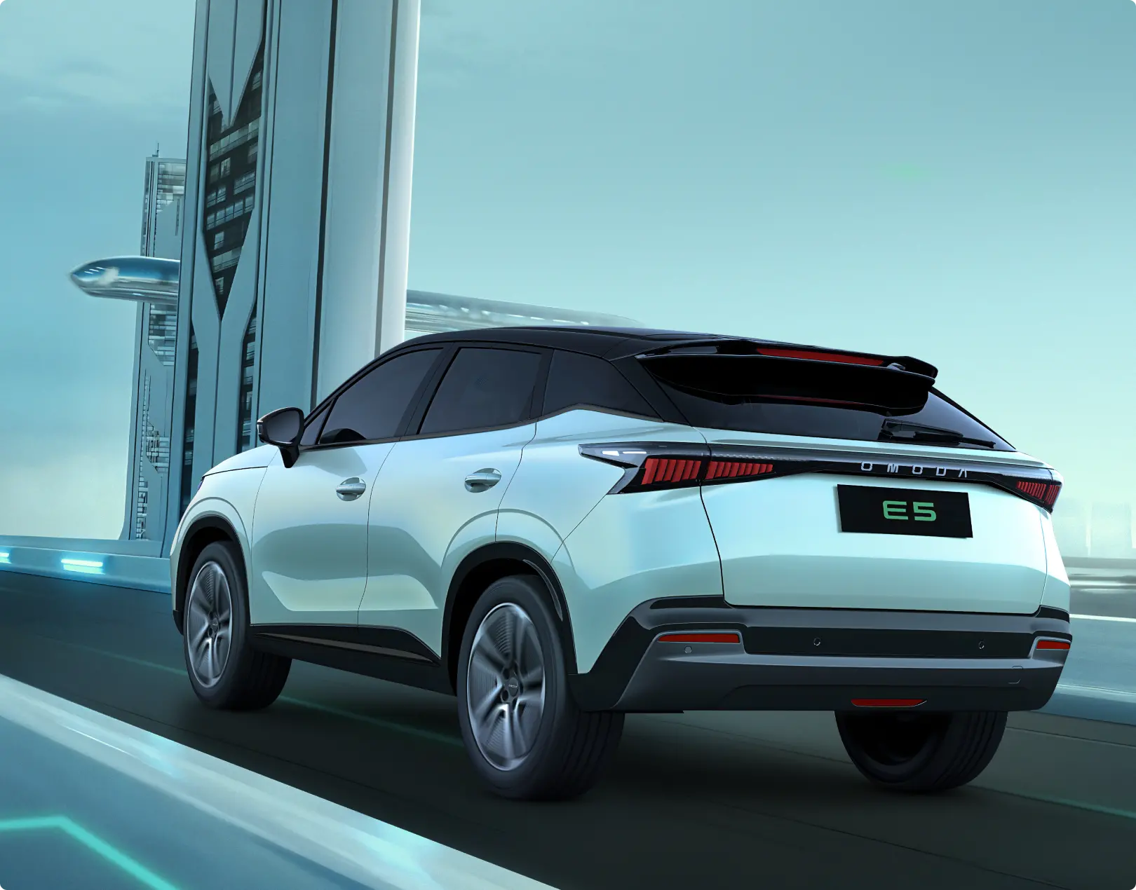 Rear shot of OMODA E5